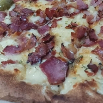 Pizza Bacon com Catupiry