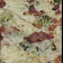 Pizza Brócolis Cremoso