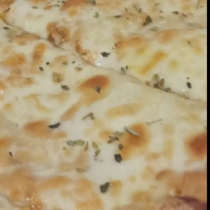 Pizza Frango ao Creme de Alho