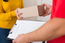 Serviço de Encomenda Com Rapidez e Segurança - Nova